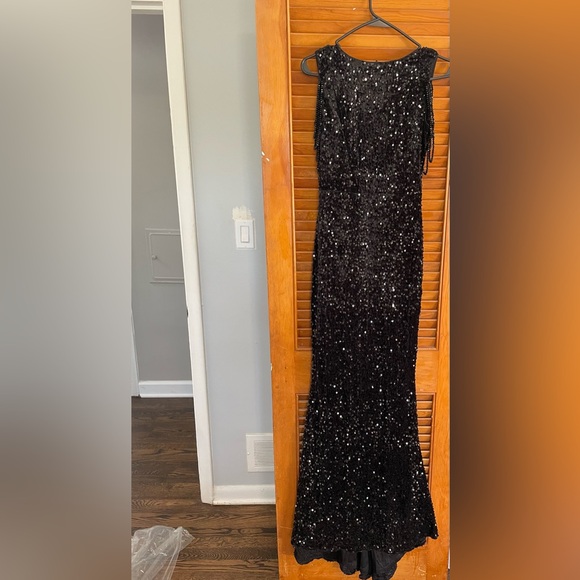 LOVE&LEMONADE Dress. Size small - Picture 3 of 4